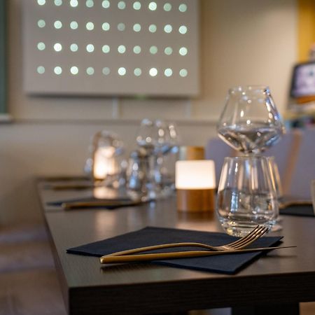 Hotel Restaurant L'Industrie Saint-Omer  Ngoại thất bức ảnh