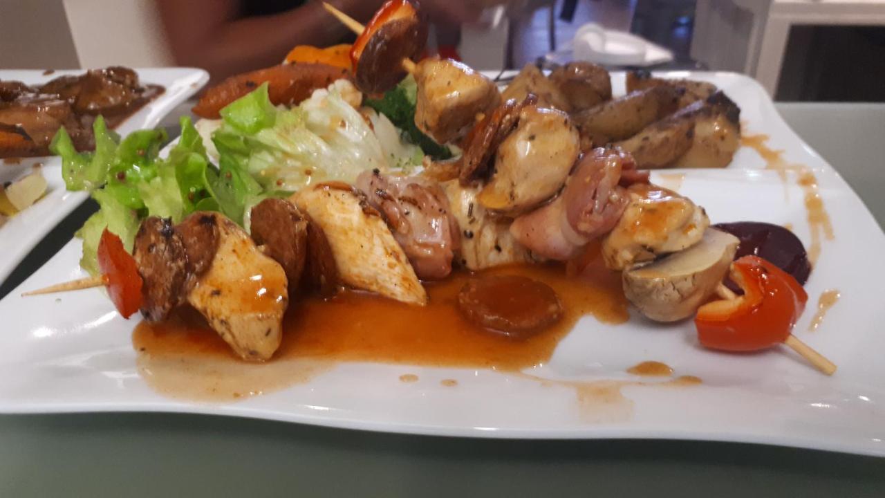Hotel Restaurant L'Industrie Saint-Omer  Ngoại thất bức ảnh